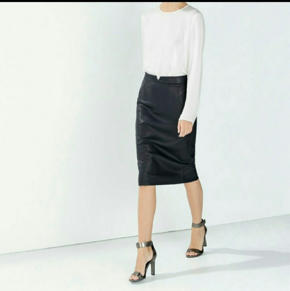 ZARA Basic faux leather skirt